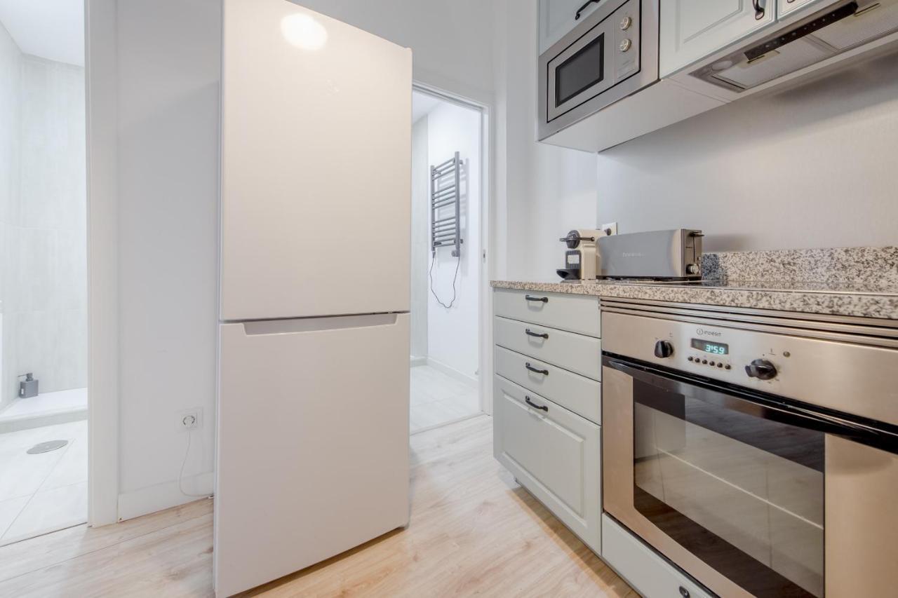 Premium Apt Para 9P En C/Olmo - Centro De مدريد المظهر الخارجي الصورة